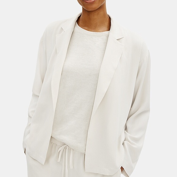 EILEEN FISHER TEXTURED CREPE NOTCH COLLAR JACKET - Picture 2 of 8